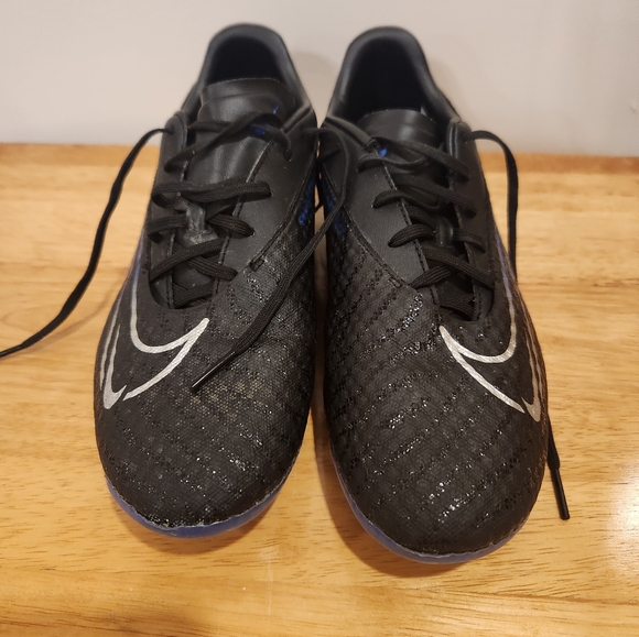 Soccer Cleats Size 7 Mens - Picture 2 of 3